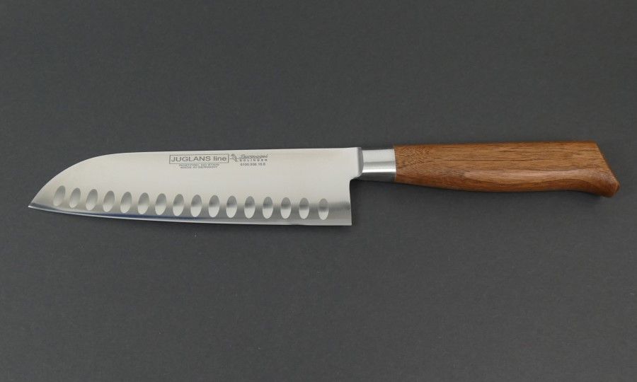 Burgvogel "Juglans Line" Santoku (Kullenschliff)