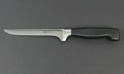 Zwilling Vier Sterne Ausbeinmesser