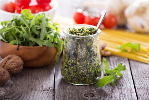 Walnuss Pesto im Glas